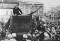Lenin-Trotsky 1920-05-20 Sverdlov Square (original).jpg