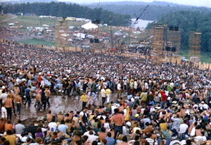 Menschenmasse Woodstock.JPG