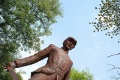Statue des veraergerten Pioniers.jpg