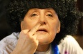 Angela Merkel Nasebohren.jpg